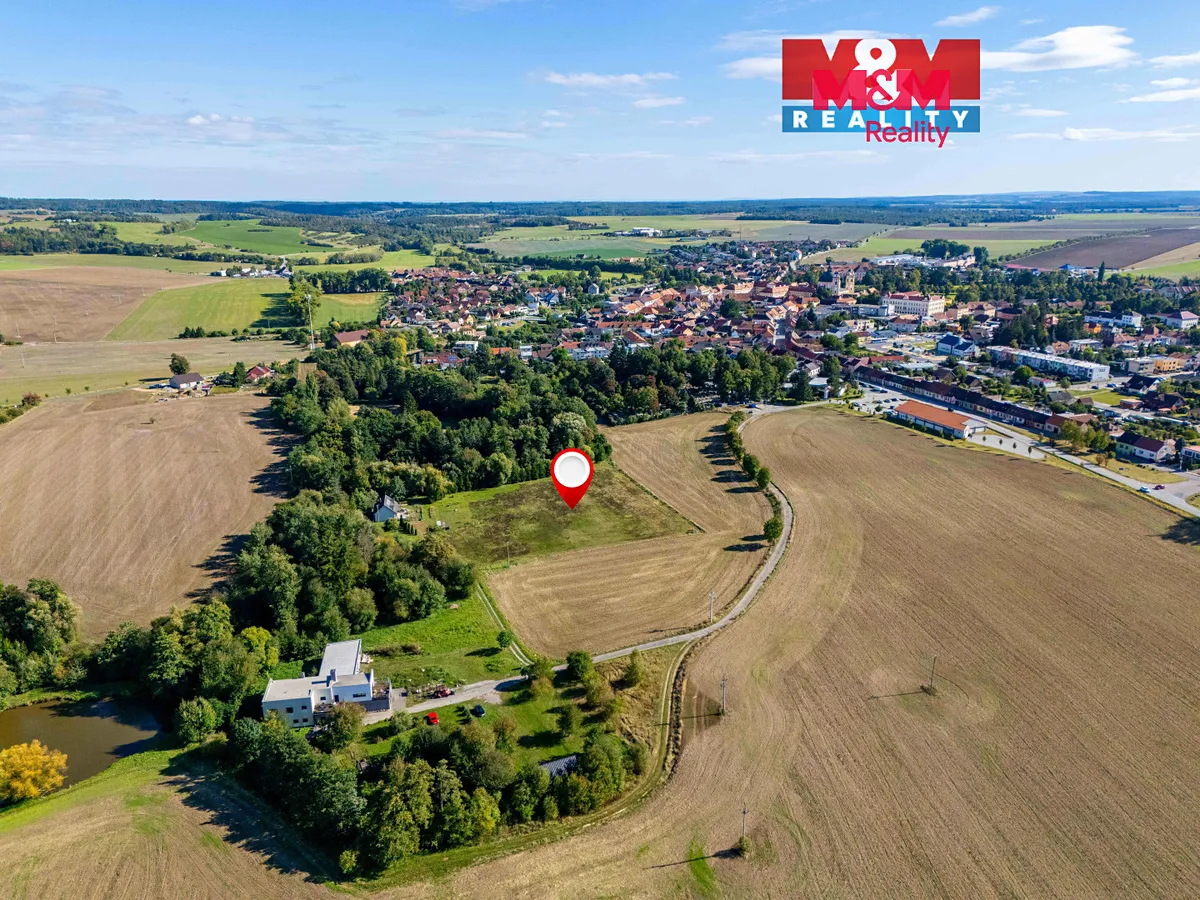 Prodej stavebního pozemku 999 m²
